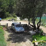 Holiday home Secluded Fisherman's Cove Smokvina, Hvar - 13608