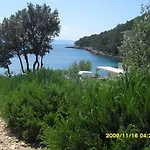 Secluded Fisherman's Cove Smokvina, Hvar - 13608 * Bogomolje