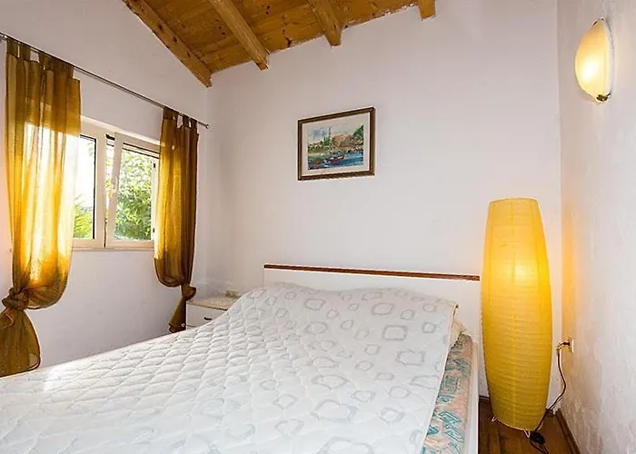 Casa vacanze Secluded Fisherman's Cove Smokvina, Hvar - 13608 Bogomolje